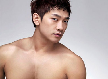 Rain lam mua trong show dien hinh anh