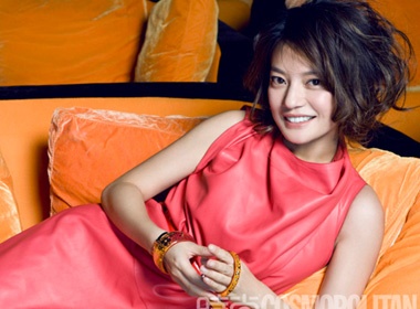 Trieu Vy khoe voc dang manh mai hinh anh