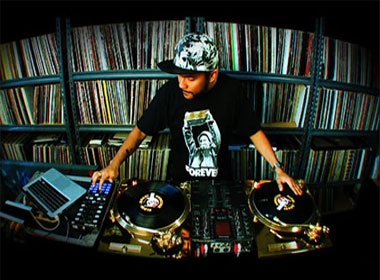 Co hoi tuyet voi cho cac ban yeu nghe DJ hinh anh