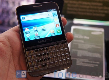 'De' Android voi ban phim QWERTY dau tien cua Samsung hinh anh