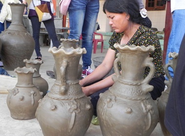 Kham pha lang gom Bau Truc hinh anh