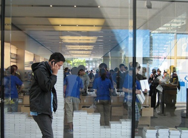 iPad 2 chinh hang tien sat Viet Nam hinh anh