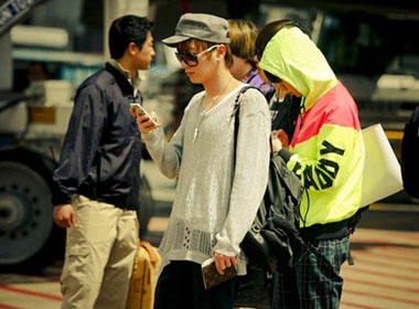 Bo tu Super Junior da den san bay Tan Son Nhat hinh anh