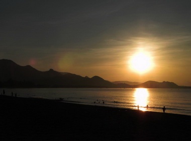 Binh minh tren bien Ninh Chu hinh anh