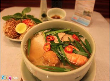 Den Gold Fish thuong thuc bun suong mien Tay hinh anh