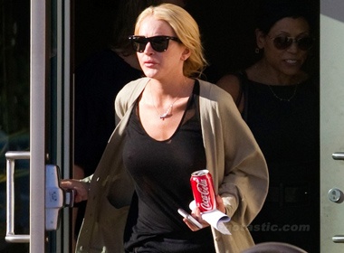 Lilo dien ao trong suot di lao dong cong ich hinh anh