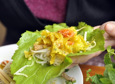 Banh xeo kieu Dong Thap o Ha Noi hinh anh