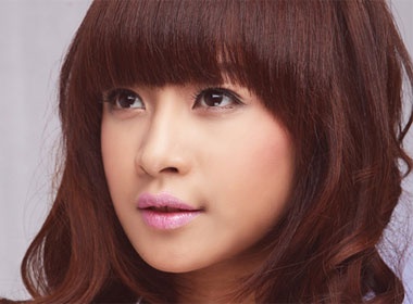 5 buoc trang diem de ngay he xinh tuoi hinh anh