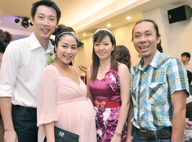 Oc Thanh Van be bung bau chuc mung Lam Truong hinh anh