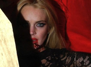 Lindsay Lohan gay soc voi hinh anh ma ca rong hinh anh