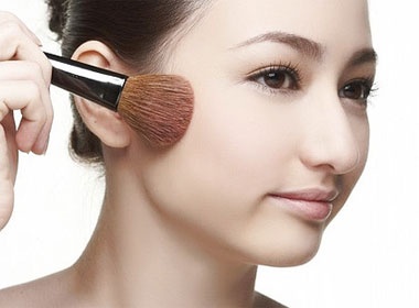 7 buoc trang diem cho ngay hen cuoi tuan hinh anh