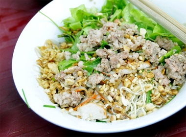 Ngon mat hu tieu kho pho Tran Hung Dao hinh anh