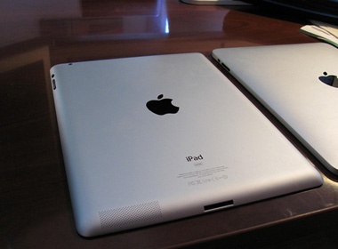 iPad 2 cung gap van de ve ang-ten hinh anh