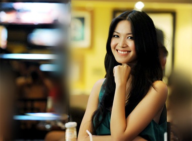 Hoa hau Thuy Dung 'qua mat' dai gia hinh anh