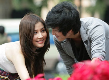 Huynh Anh 'yeu' ca hai ban dien Diem My, Tuong Vy hinh anh