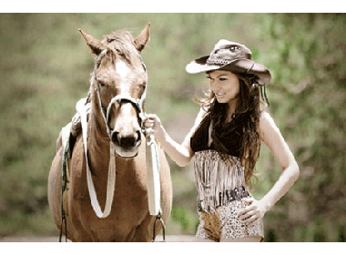 Kavie Tran ve VN chinh phuc khan gia nha hinh anh