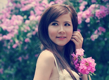 Ngo Trac Linh tinh khoi giua troi hoa tim hinh anh