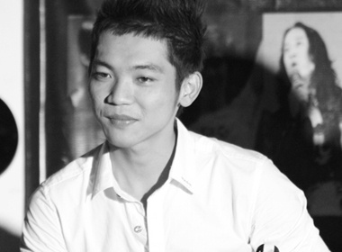 Mai Quoc Viet lam liveshow cung 16 nguoi dep hinh anh