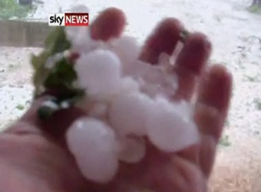 Mua da to nhu qua bong golf o Phap hinh anh