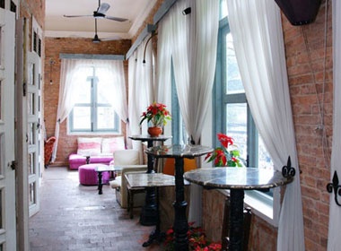 Rang ro anh nang tai ca phe Cua So Mat Troi hinh anh