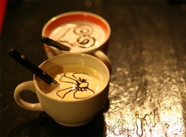 Lang thang o 'cafe soi da' Kusa’s Closet hinh anh