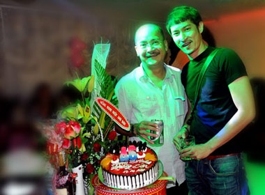 Huy Khanh mung sinh nhat Hoang Son hinh anh