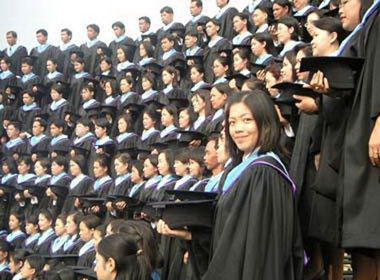 Nu sinh goc Viet duoc vinh danh tai My hinh anh