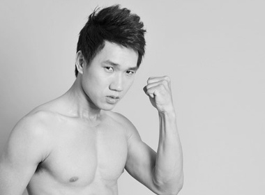 'Chang co gi phai on ao vi anh nude' hinh anh