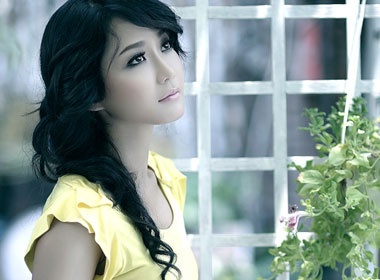 Ngam Hanh 'Kinh van hoa' ngay cang xinh dep hinh anh