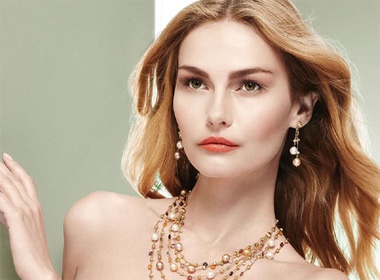 Nang 'Kirsten Dunst' xinh dep xu bach duong hinh anh