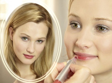 Trang diem 'trong veo' cho ngay nang hinh anh