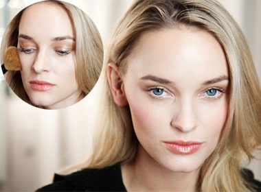 Trang diem voi phan ma tong nong hinh anh