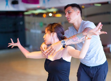 Thuy Tien mua An Do trong dem chung ket hinh anh