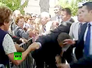 Clip Tong thong Phap bi tan cong hinh anh