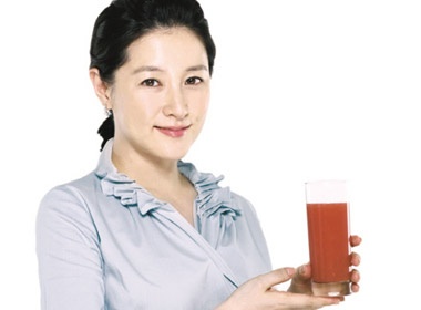 Lee Young Ae rang ro tro lai sau khi sinh hinh anh