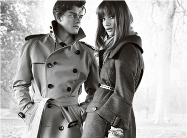 Sanh dieu theo phong cach san dien Burberry hinh anh