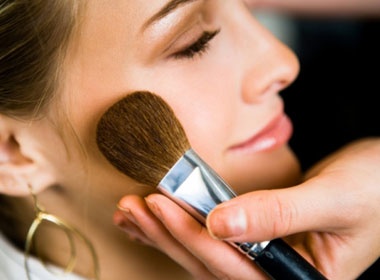 Meo trang diem hoan hao trong ngay he hinh anh