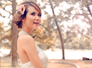 Huyen Lizzie lam co dau trong rung la vang hinh anh