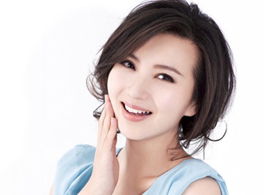 Tran Hao khoe nhan sac gai mot con hinh anh