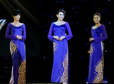 Ngoc Quyen, Trang Nhung tha thuot ao dai Hue hinh anh