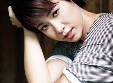 Uyen Linh stress khi lam viec voi Quoc Trung hinh anh