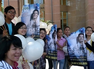 Fan David Archuleta di khap pho mung than tuong hinh anh