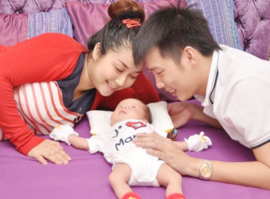 Vo chong Oc Thanh Van hanh phuc khoe quy tu hinh anh