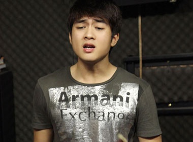 Phi Truong tu tin khi hat lai hit cua Dan Truong hinh anh