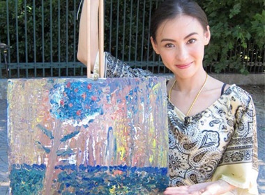 Truong Ba Chi khoe tranh tu ve hinh anh