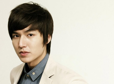 Lee Min Ho dep trai hon Jang Geun Suk hinh anh