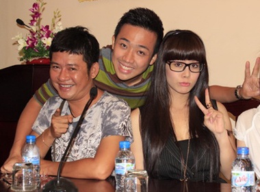 Nhat Kim Anh hao hung lam mot sach hinh anh