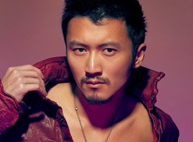 Quang doi day song gio va nuoc mat cua Ta Dinh Phong hinh anh