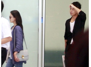 Vo chong Tu Hy Vien lanh nhat ra mat hinh anh