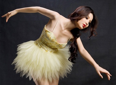 Diem My 9x hoa thien nga quyen ru hinh anh